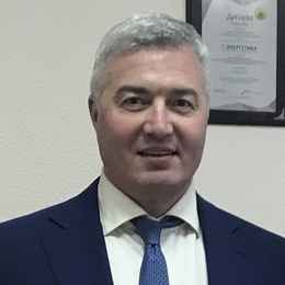 Сафин Айрат  Фоатович, генеральный директор ПАО «Казаньоргсинтез»