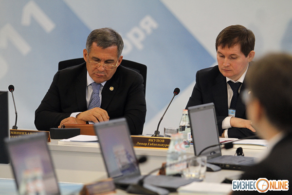 Президент РТ Рустам Минниханов и Линар Якупов, руководитель агентства инвестиционного развития