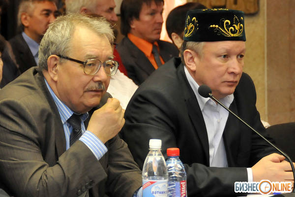 В апреле прошлого года в Казани на расширенном заседании Всемирного конгресса татар, посвященном 125-летию поэта Габдуллы Тукая