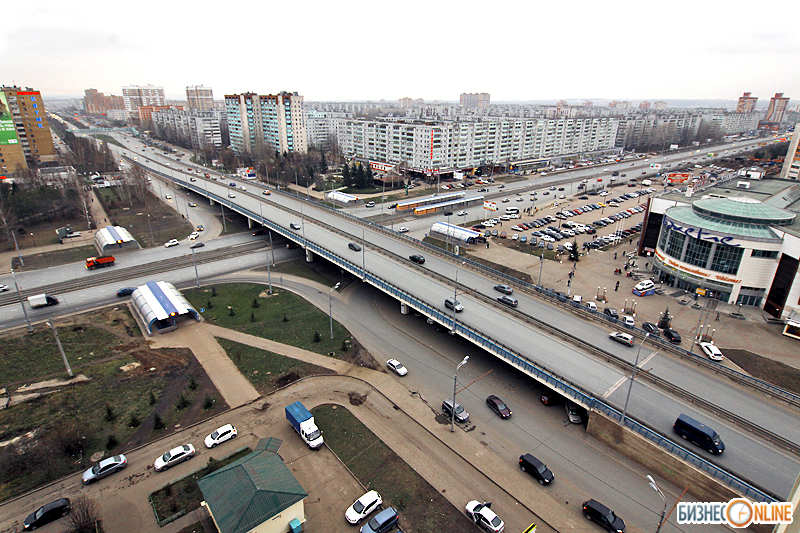 Движение по эстакаде на перекрестке проспектов Ямашева и Амирхана  было открыто в декабре 2010 года