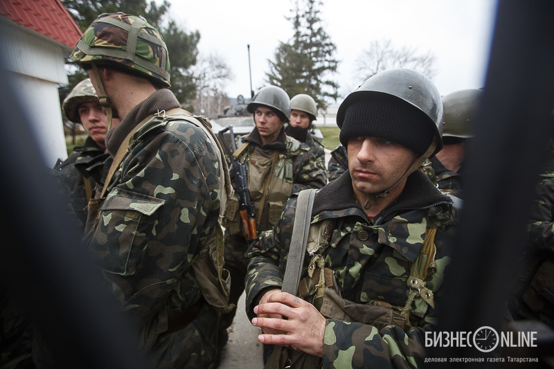 Украинские военные. Командиры украинской части приняли решение «стоять насмерть» 