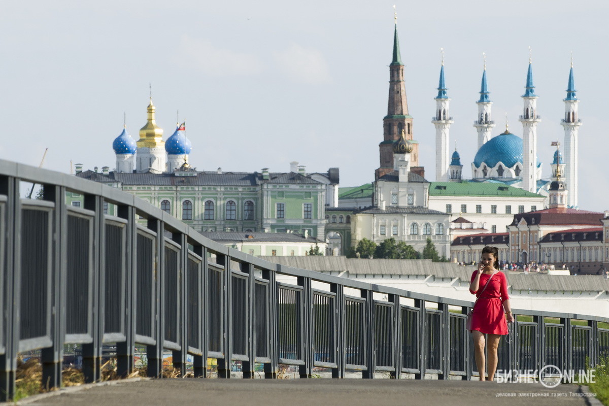 1000 казани. Москва Казань. Казань или Москва. Казань Москва Россия. Казань с самым высоким качеством жизни.