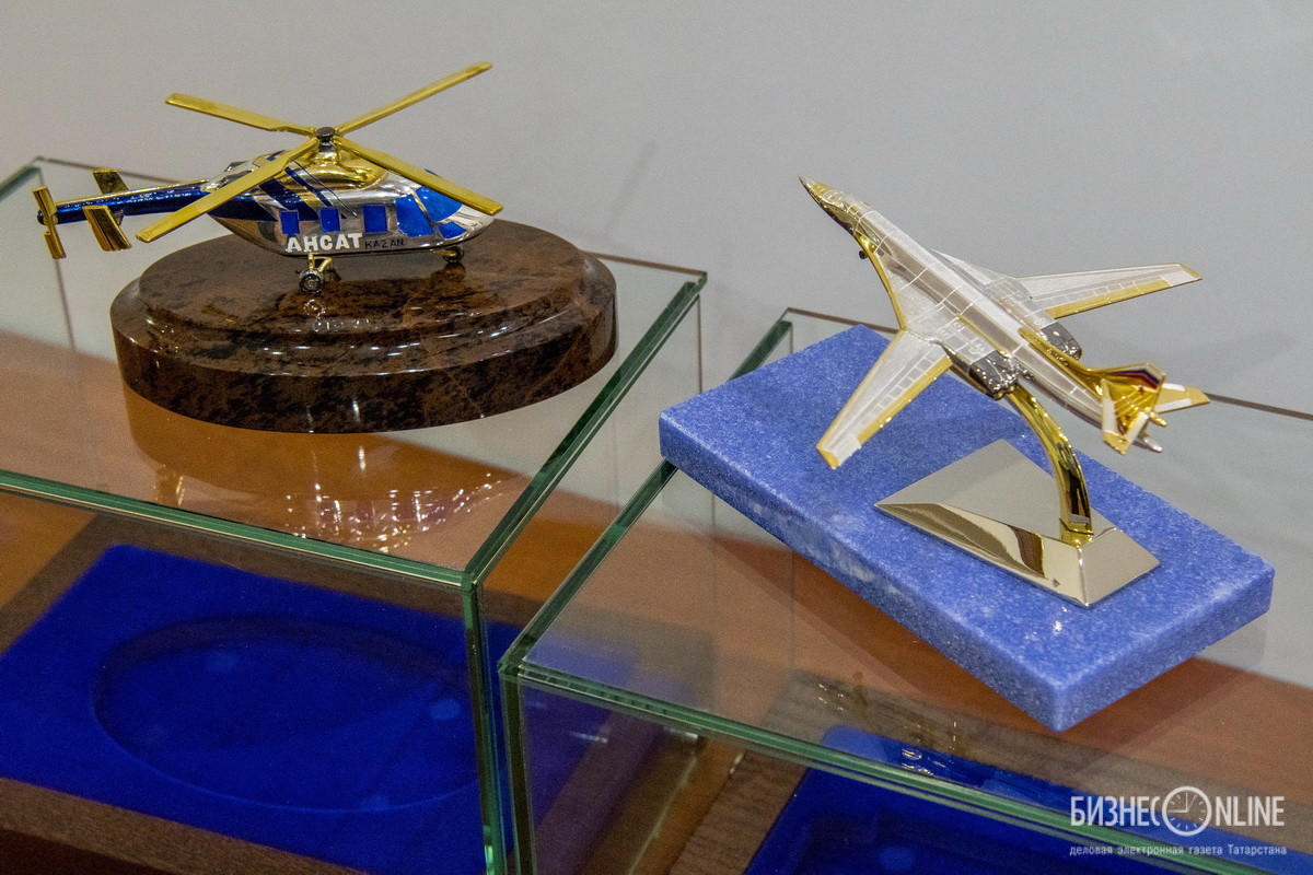 Вертолет «Ансат» и Самолет Ту-160