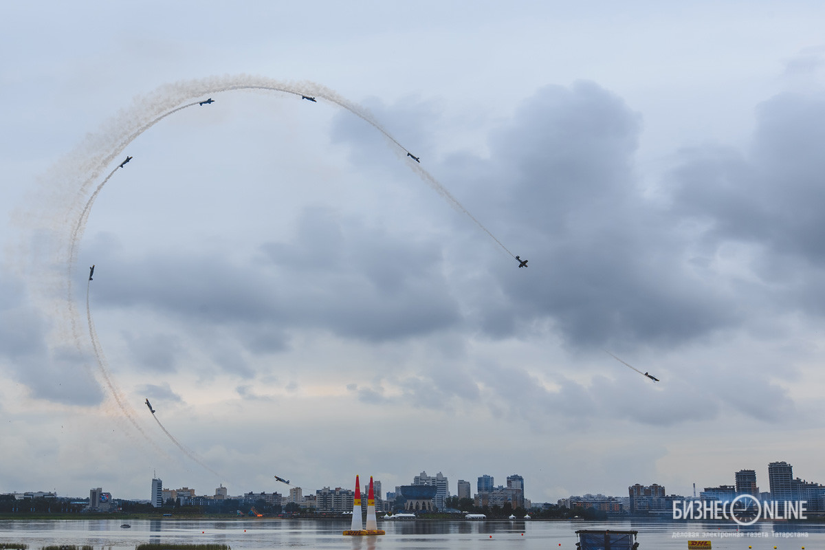 Июль. Казань приняла самые знаменитые в мире авиагонки Red Bull Air Race. Фото: Сергей Елагин