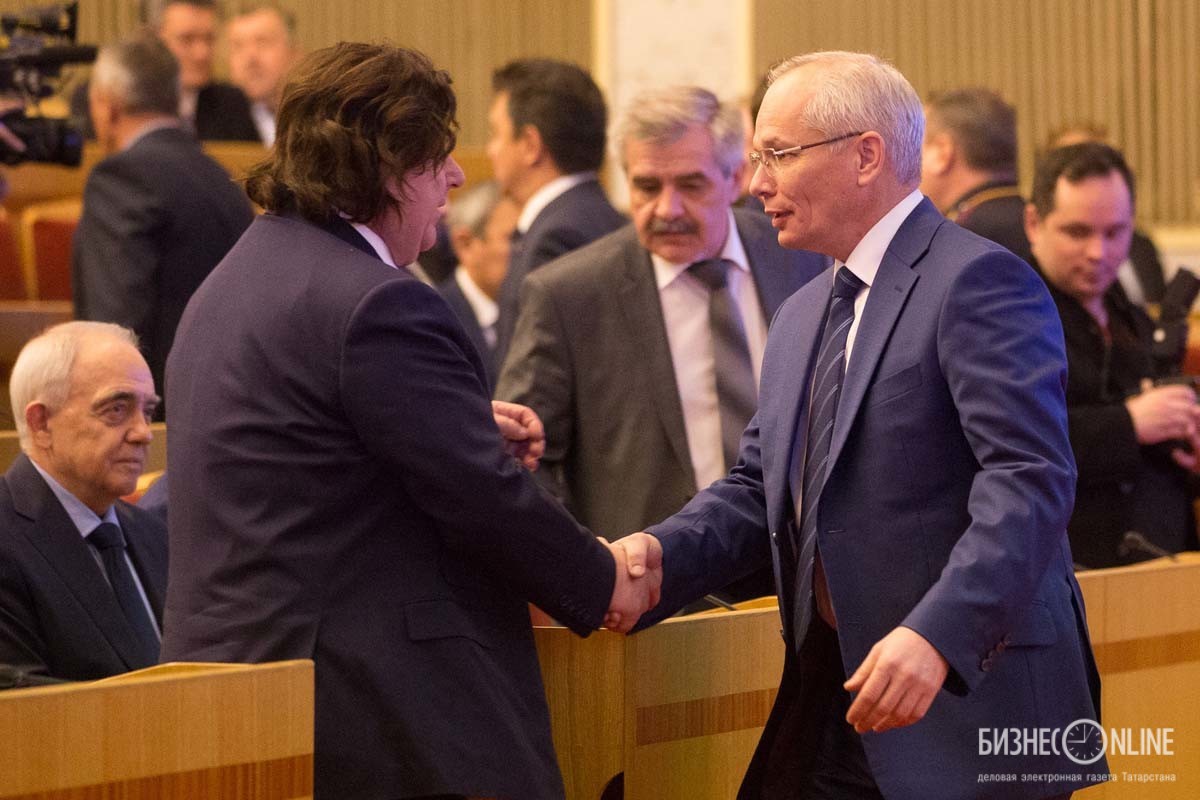 Рустэм Марданов (справа) - премьер-министр правительства Башкортостана