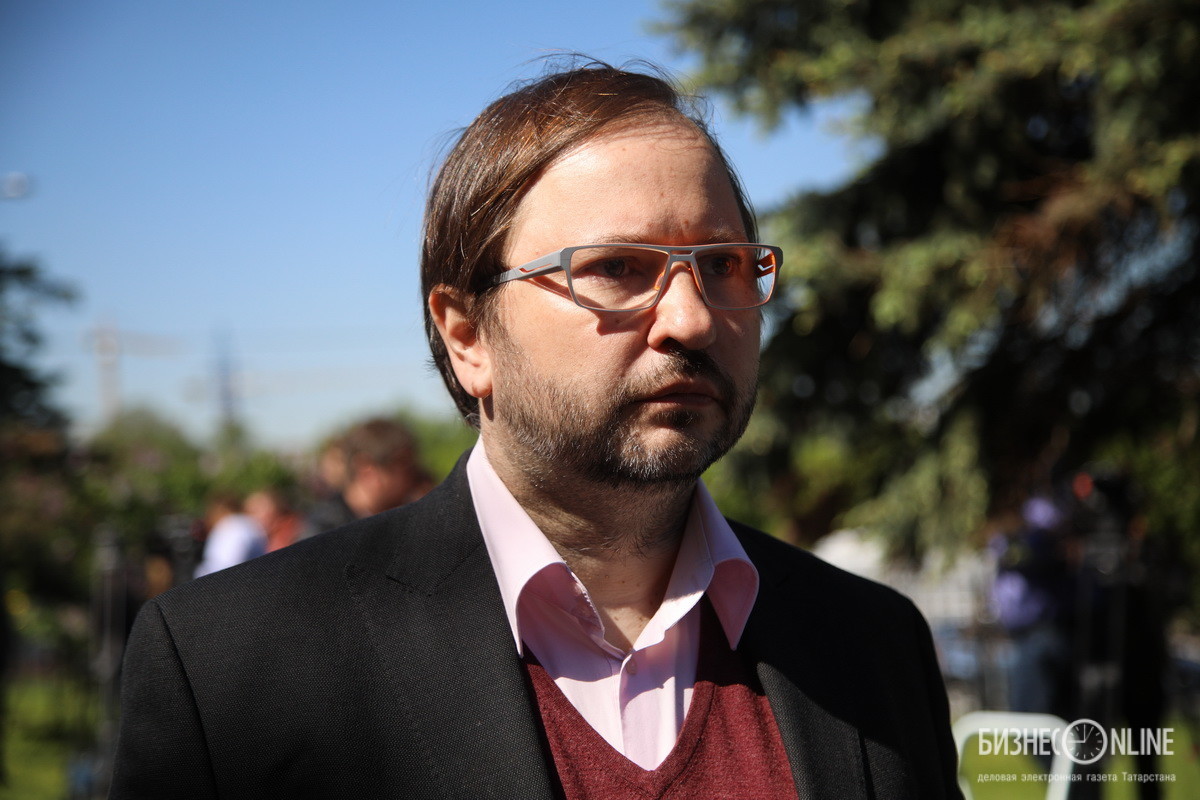 Политолог Михаил Виноградов