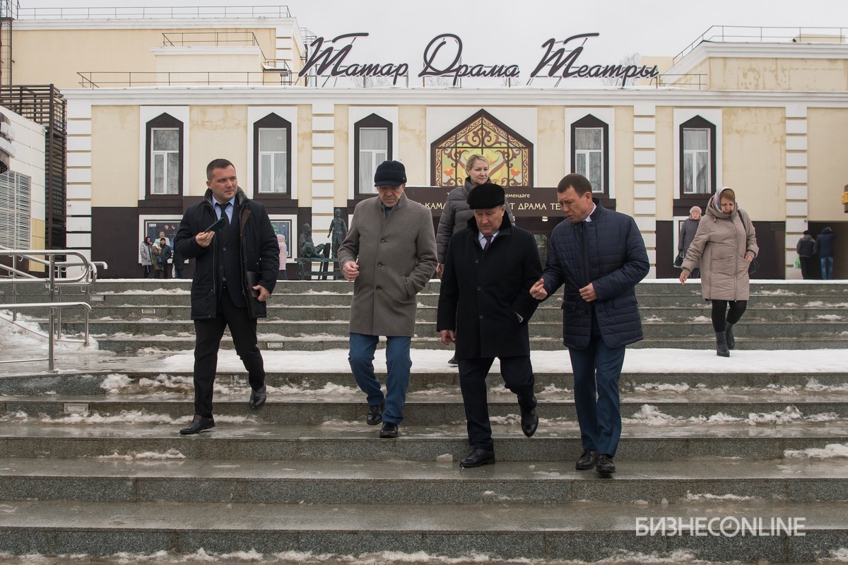 Рамиль Муллин и Марат Ахметов посетили Татарский государственный драматический театр