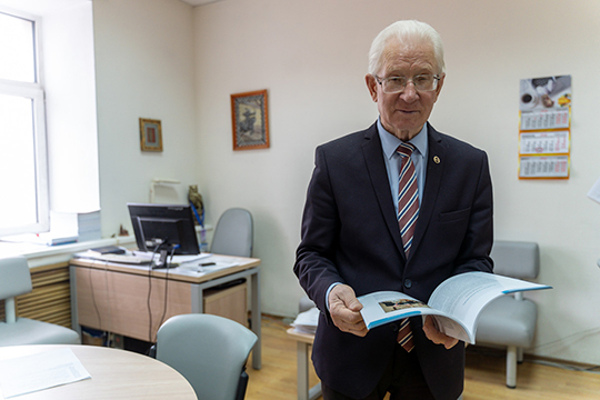 «Я крикнул: «Товарищ Дубчек! Можно ваш автограф?» Он спросил, откуда мы: «О, Казань!»