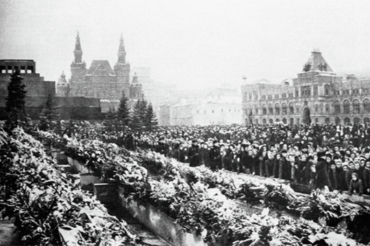 На Красной площади в день похорон Иосифа Сталина 9 марта 1953 года