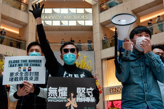 «Из разных источников мы видим, что протестные настроения в Китае растут и в первую очередь в рабочей и студенческой среде. Все больше трудовых конфликтов с участием мигрантов»