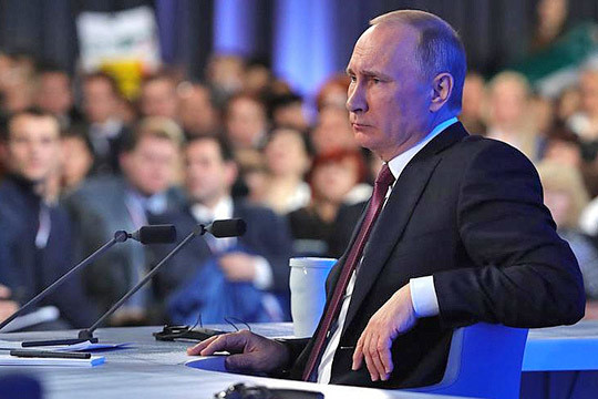 Владимир Путин: «Все проходит, и это пройдет. Наша страна не раз проходила через серьезные испытания: и печенеги ее терзали, и половцы, — со всем справилась Россия. Победим и эту заразу коронавирусную»