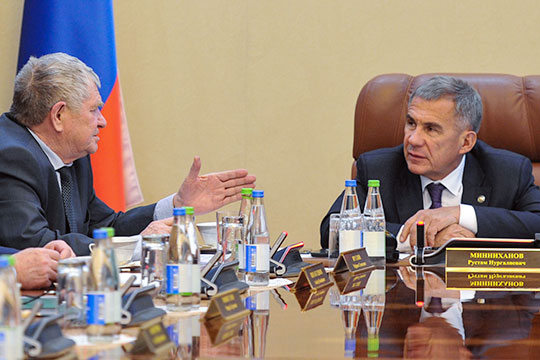 «Глубина падения пока непонятна»: Минниханову доложили, как дела в нефтянке и нефтехимии