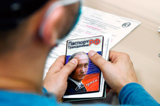 «Если разорится бутик, продающий костюмы за 5 тысяч долларов, ничего страшного не случится»
