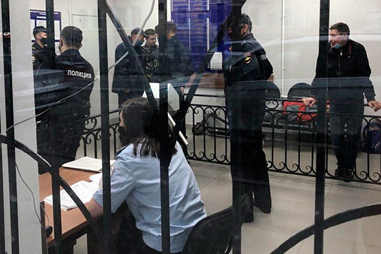 В ОП «Япеева», куда свозили нарушителей с Баумана, наш корреспондент не заметил серьезного ажиотажа