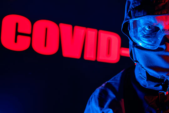 Профессор Гундаров: вакцинация от COVID-19 сделает нас уязвимыми для более страшной заразы