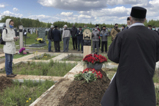 Дж. Г. Зайнуллин похоронен на мусульманском кладбище близ Самосырово