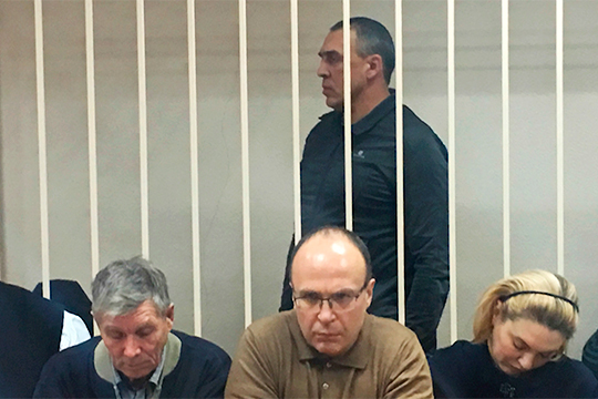 Организатор сообщества Сергей Юхневич получил 5 лет лишения свободы. Его признали виновным в незаконном создании юрлиц, а также в незаконной банковской деятельности в составе организованной группы