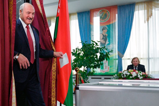 «Обычная ситуация перед выборами в Беларуси»: зачем Батька «сажает» оппонентов?