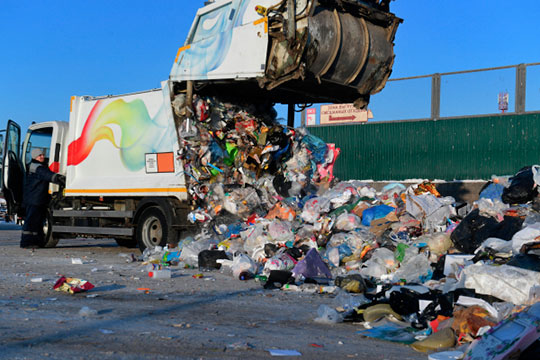 «Как может в 911 раз вырасти сумма за вывоз мусора?»: в Нижнекамске бунт против «Гринты»