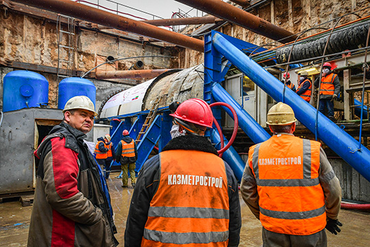 «800 человек, вот и работают без разрешений!»: остановит ли Ростехнадзор стройку метро?