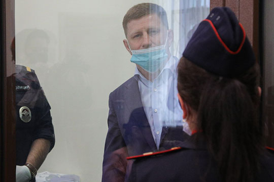 Суд арестовал на два месяца по делу об убийствах главу Хабаровского края Сергея Фургала