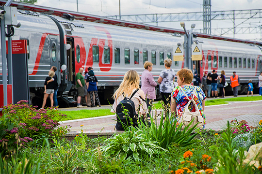 «Завозные случаи будут прирастать»: вторую волну коронавируса запустят летние отпуска?