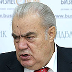Евгений Богачев — президент баскетбольного клуба УНИКС, экс-глава Нацбанка РТ
