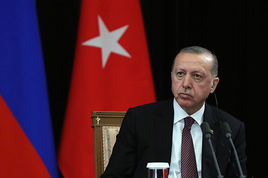 Несколько дней назад Реджеп Эрдоган заявил, что Турция готова отстаивать свои интересы в Средиземном и Черном морях любыми средствами, в том числе военными