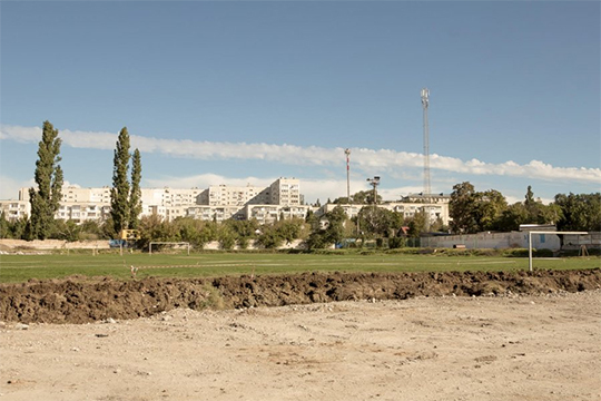 В 2019 году власти Севастополя сообщили о разрыве с «Техстроем» двух контрактов из четырех: на стадион «Горняк» и школу в Радиогорке