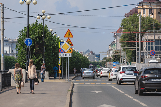 «На возникновение заторов на дорогах Казани влияет несоответствие пропускной способности дорог количеству движущегося транспорта»