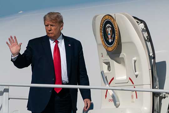 «Он не примет мирную передачу власти»: теряя республиканские штаты, Трамп пустился в пляс