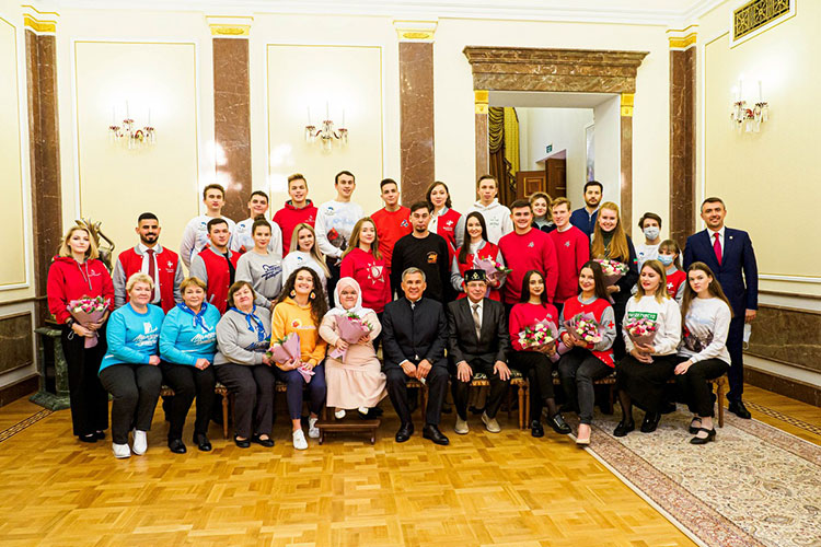 На встречу с президентом Татарстана в эту субботу в сердце Казани приехали представители различных добровольческих движений со всей республики