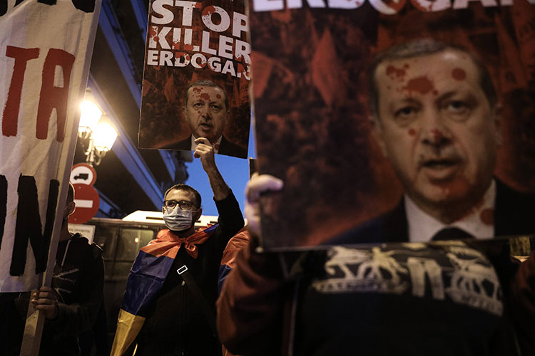 «Выжившие хорошо поняли, что Эрдоган им, оказывается, не защитник и не кормилец, и что он ни от кого не прикроет»
