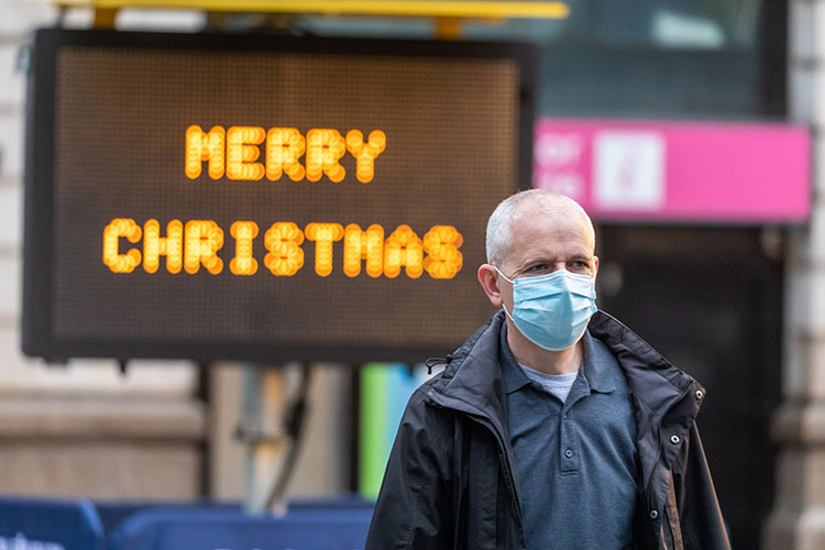 14 декабря министр здравоохранения Великобритании Мэттью Хэнкок сообщил, что в стране обнаружен новый штамм коронавируса SARS-CoV-2