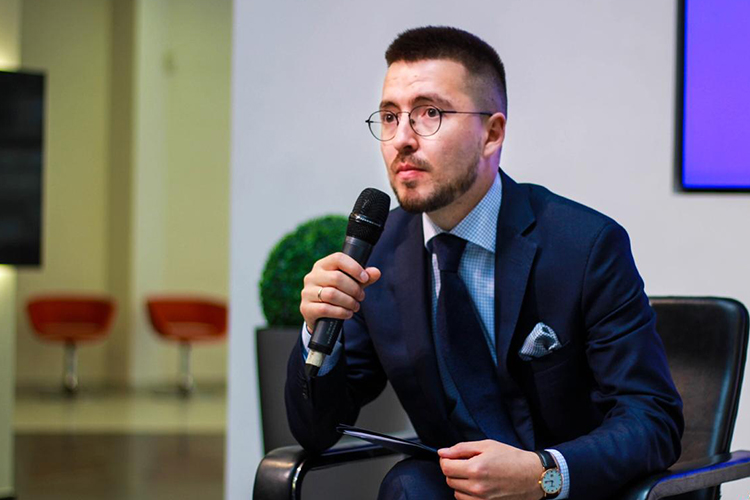 «Легко перенес заболевание, кроме заторможенности и потери веса. За две недели ушло 7 килограммов»
