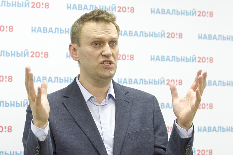 «У Путина есть масса качеств, кроме желания собственного лидерства. А у Навального ничего другого нет, он эго-маньяк: только «я», моя власть, внимание ко мне и больше ничего»