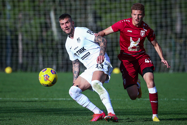 Несмотря на нули: в матче «Рубина» с «Уралом» удалили сразу троих