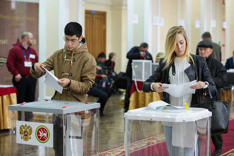 Дискуссия, на которую фонд «Петербургская политика» вчера собрал политологов, была посвящена ее новому докладу — «Выборы в новую и старую Госдуму