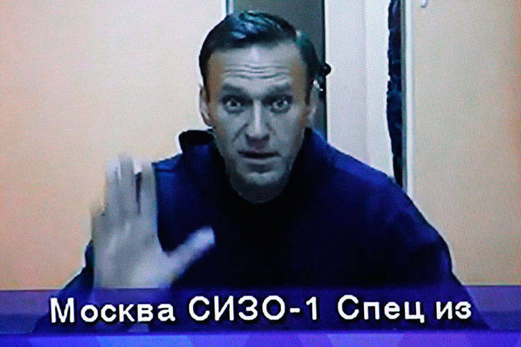 «Можно сразу сказать, что моментального эффекта не будет. Кремль не побежит освобождать Навального. Но на это странно было бы рассчитывать»