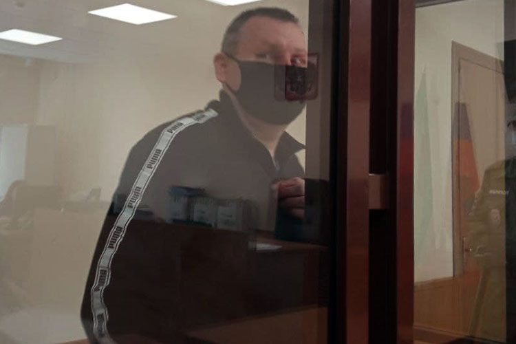 В среду в Вахитовском районном суде Казани завершились прения по делу главного киллера криминальной группировки «Хади Такташ» Рината Фархутдинова, известного как Ринтик