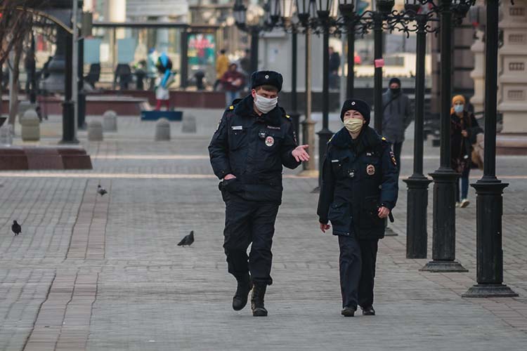 Со среды, 5 мая, на праздничных площадках в Казани выставляют посты для патрулирования территории
