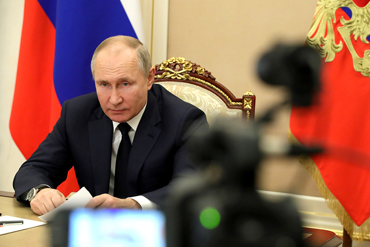 Владимир Путин: «Мы зубы выбьем всем так, чтобы они не могли кусаться!»