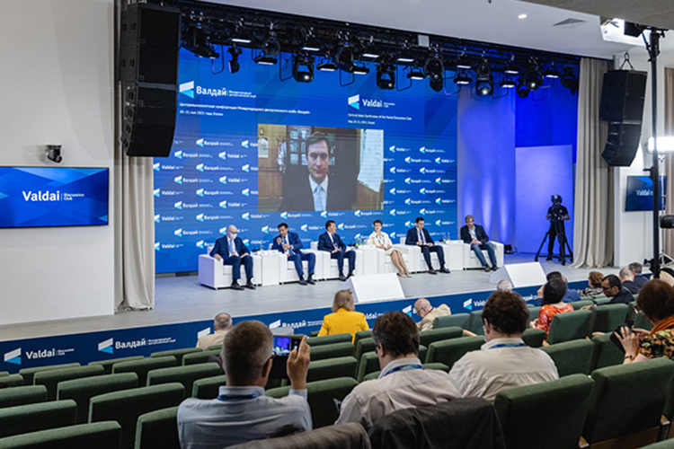Накануне Национальная библиотека РТ приняла у себя центральноазиатскую конференцию «Россия и Центральная Азия перед вызовами нового мира — совместный путь в будущее»