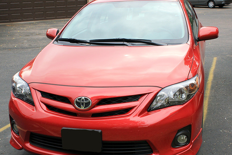 10-15 летние Toyota Camry, Corolla покупали взрослые дяденьки, с тем же посылом — автомобиль надежный, его можно и не обслуживать