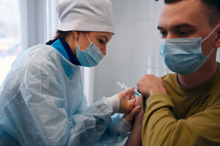 «Укольный» рейтинг районов Татарстана: лидеры и аутсайдеры по вакцинации от коронавируса