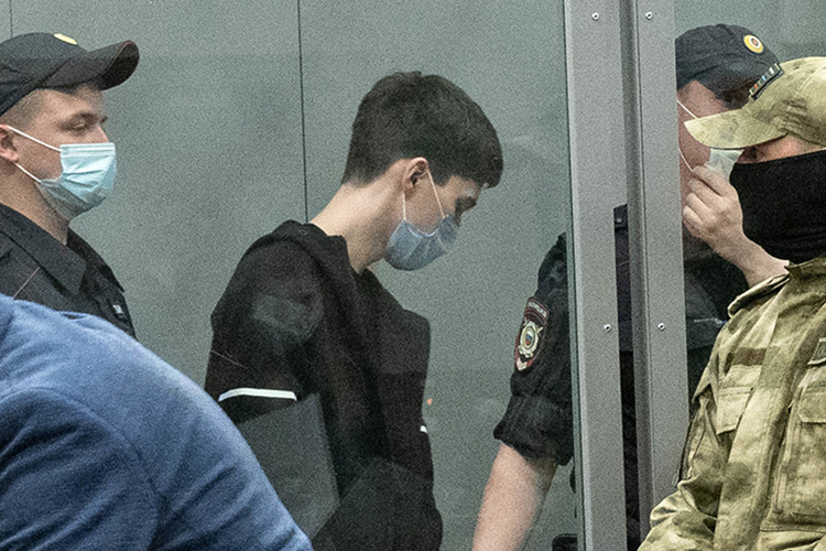 Накануне стало известно, что Ильназа Галявиева доставили в психиатрическую больницу при московском СИЗО «Бутырка» 12 июня