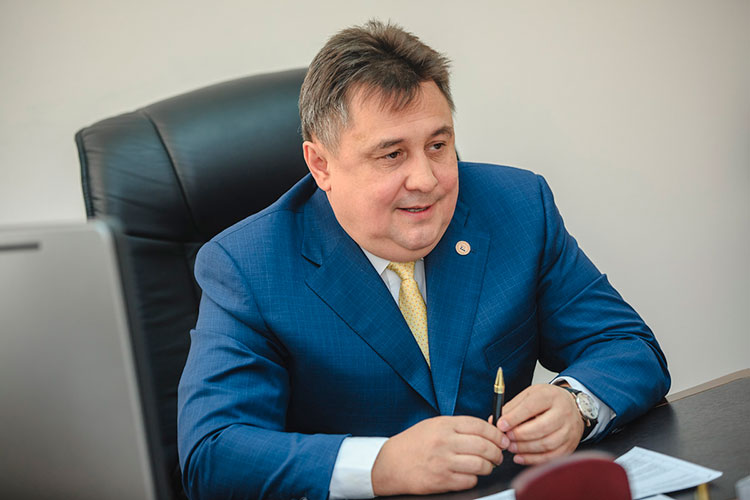 Об отставке управляющего директора ПАО «Туполев» Рониса Шарипова сообщили несколько источников «БИЗНЕС Online» в авиастроении