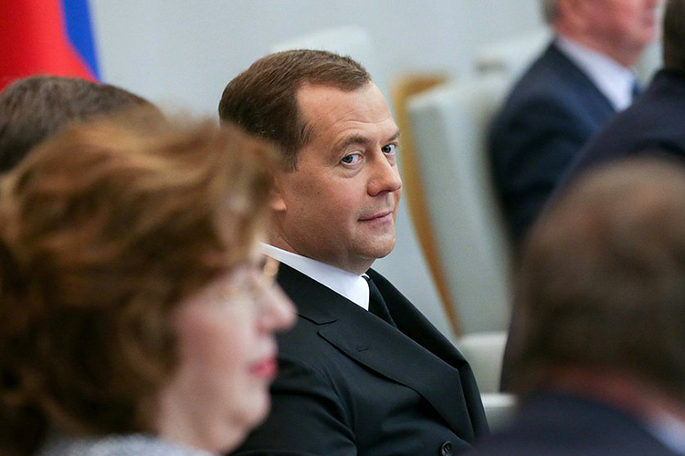На этой неделе в Телеграме активно обсуждали итоги съезда «Единой России», главным образом непопадание Дмитрия Медведева в федеральную часть списка партии