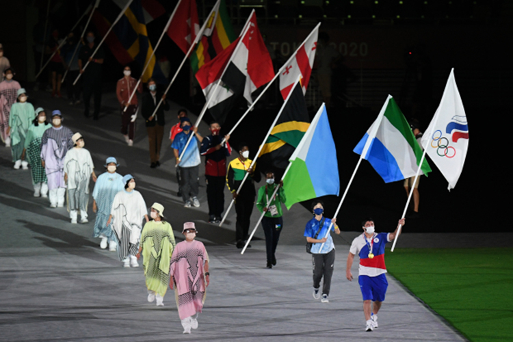 Токийская Олимпиада, завершившаяся на минувшей неделе, оказалась даже не посмешищем, а цирком печальных клоунов, из которого разбежались зрители