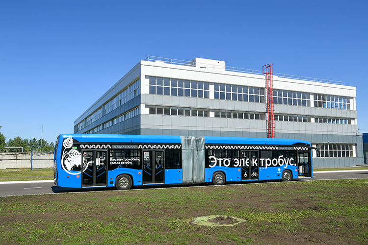 Сейчас один из электробусов «КАМАЗа» тестируют в Казани